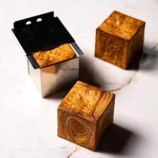 Rant cukierniczy do wypieku geometrycznych croissantów 60x60x60 mm CV1 CUBE kwadratowe croissanty