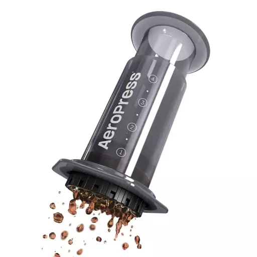 Zaparzacz do kawy AeroPress Original krople kawy